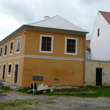 Mestansky Dum Дом отдыха Рожмберк-над-Влтавой